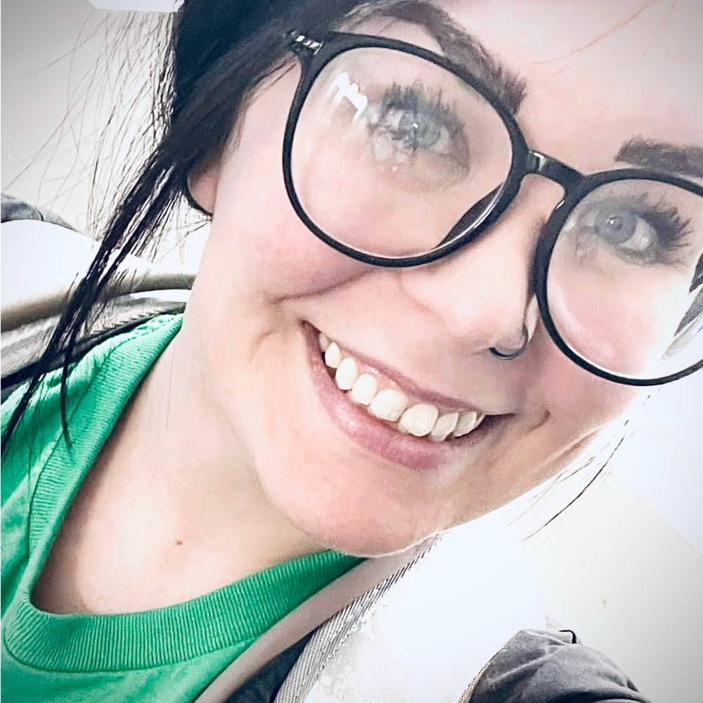 Meet your Posher, Samantha